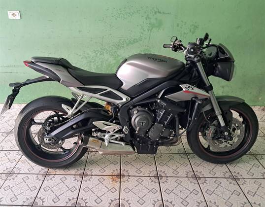 TRIUMPH STREET TRIPLE 765 RS TRIUMPH STREET TRIPLE 765 RS